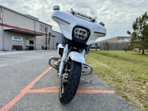 2024 Harley-Davidson® Street Glide® FLHX thumb 2