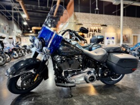 2026 Harley-Davidson® Heritage Classic Midnight Ember w/Laced Wheels thumb 2