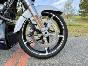 2024 Harley-Davidson® Street Glide® FLHX thumb 0