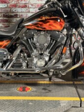 Harley-Davidson® Street Glide® 2008 FLHX BLACK FLAME CUST thumb 2