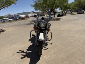2022 Harley-Davidson® Police Road Glide® BLACK & WHITE thumb 1