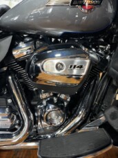 2022 Harley-Davidson® Tri Glide® Ultra GNT GRY MTL/BLK W/ PINSTRIP thumb 1