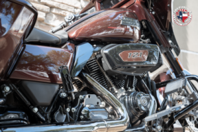 2024 Harley-Davidson® CVO™ Street Glide® FLHXSE thumb 1