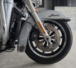 2019 Harley-Davidson® Ultra Limited thumb 1