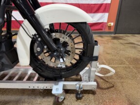 Harley-Davidson® Road King® Special 2019 FLHRXS BNVL SALT DENIM thumb 2