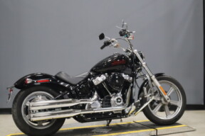 2024 Harley-Davidson® Softail® Standard FXST thumb 2