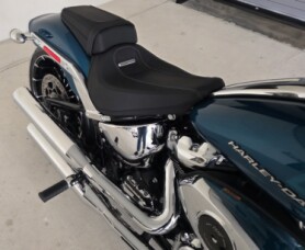 2026 Harley-Davidson® Breakout™ thumb 0