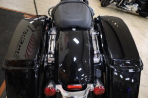 FLTRXS 2022 Road Glide® Special thumb 2