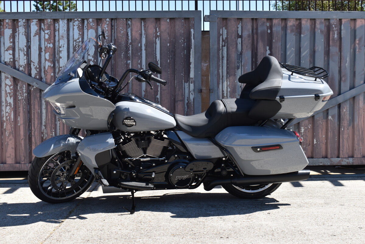 2026 Harley-Davidson® Road Glide Limited FLTRXL