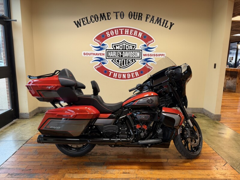 2026 Harley-Davidson® CVO Street Glide Limited Citrus Heat CVO Tri-Tone