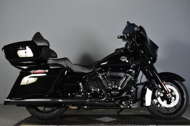 2022 Harley-Davidson® Street Glide® Special FLHXS