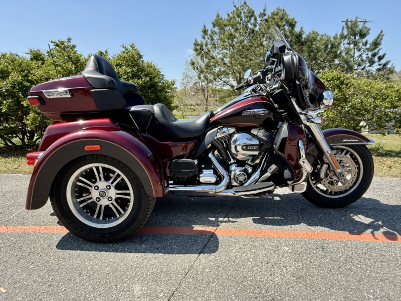 2015 Harley-Davidson® Tri Glide® Ultra FLHTCUTG