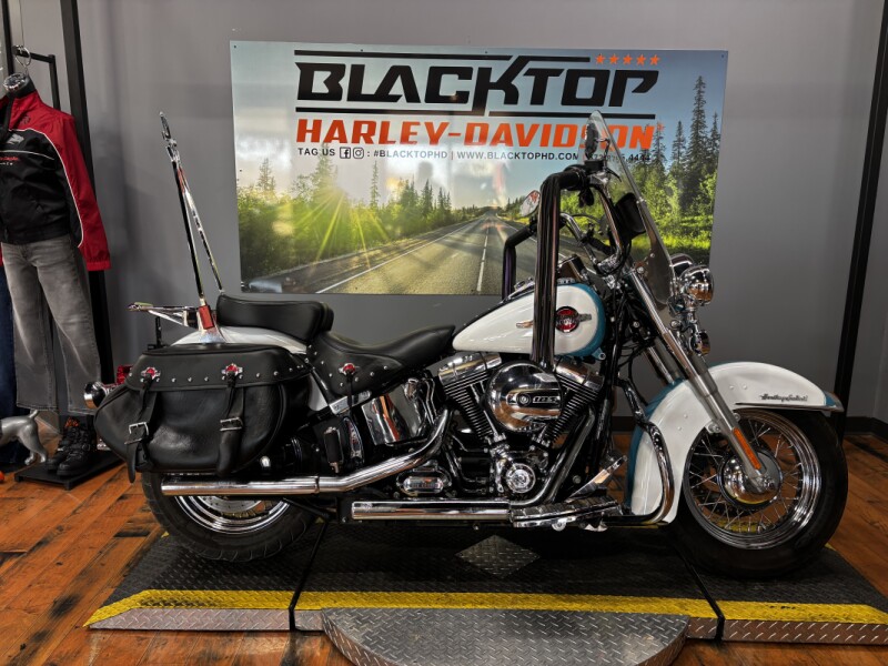 2016 Harley-Davidson® Heritage Softail® Classic CR ICE/FRD TEAL W/PINSTRIPE