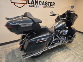 2026 Harley-Davidson® Road Glide Limited Iron Horse Metallic Chrome Trim FLTRXL thumb 3