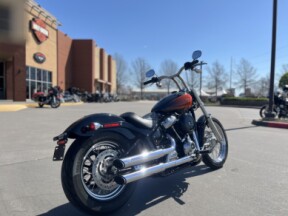2020 Harley-Davidson® FXST Softail Standard® Vivid Black 049984 thumb 2