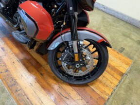 2026 Harley-Davidson® CVO Street Glide Limited Citrus Heat CVO Tri-Tone thumb 0
