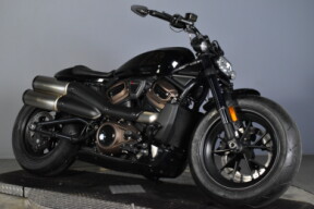 2021 Harley-Davidson® Sportster® S RH1250S thumb 2