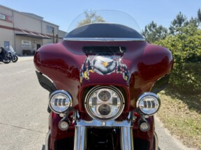 2021 Harley-Davidson® Tri Glide® Ultra FLHTCUTG thumb 3