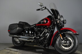 2020 Harley-Davidson® Heritage Classic 114 FLHCS thumb 2