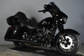 2022 Harley-Davidson® Street Glide® Special FLHXS thumb 2