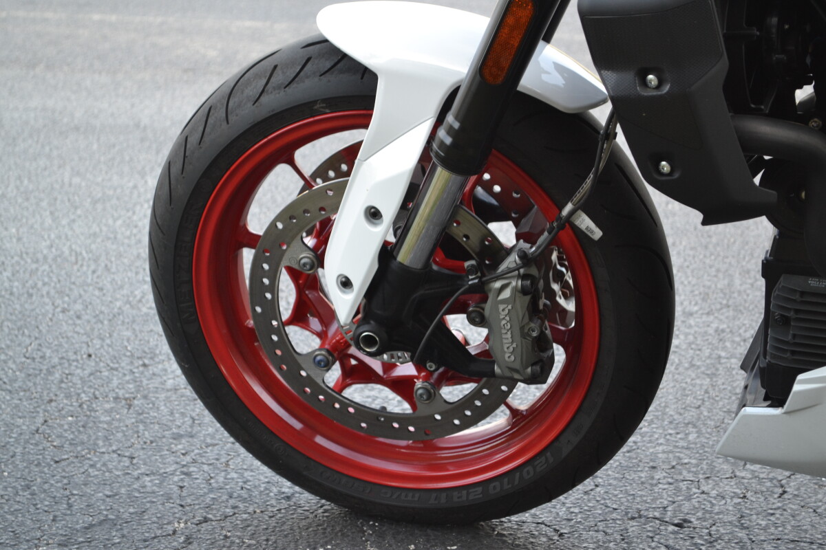 2023 Indian Motorcycle FTR Sport White Lightning / Indy Red, photo 14