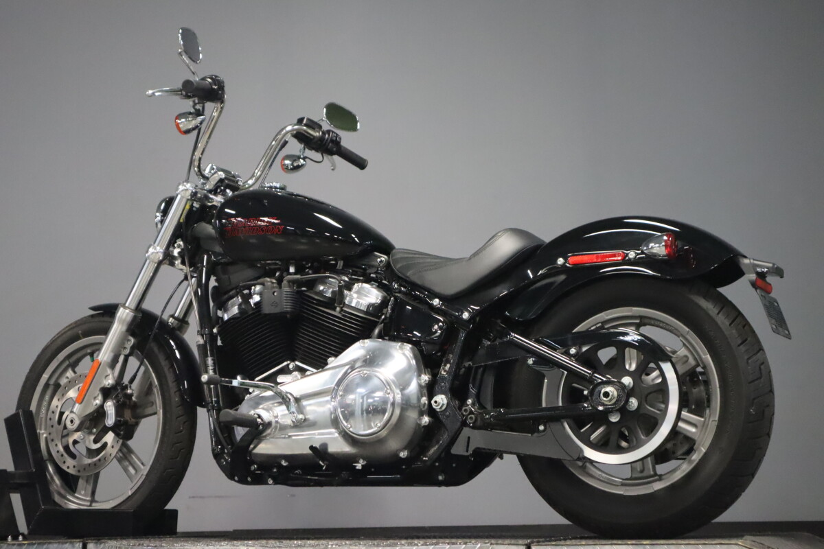 2024 Harley-Davidson® Softail® Standard FXST, photo 6