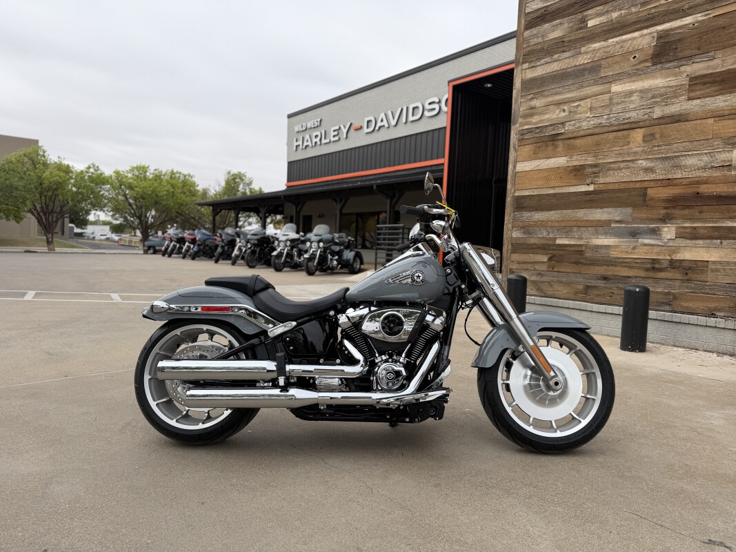 2026 Harley-Davidson® Fat Boy® Dark Billiard Gray Chrome Trim
