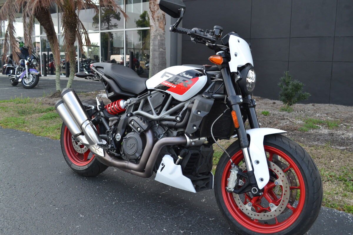2023 Indian Motorcycle FTR Sport White Lightning / Indy Red, photo 17
