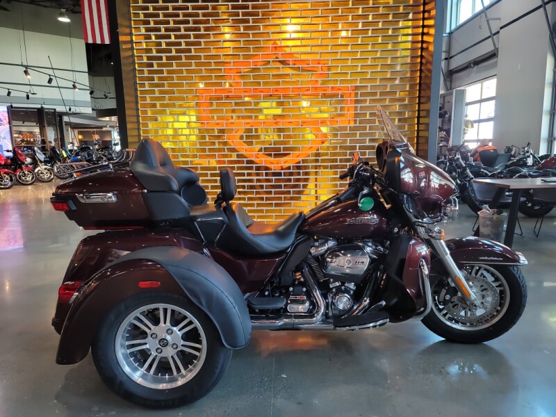 FLHTCUTG 2019 Tri Glide® Ultra