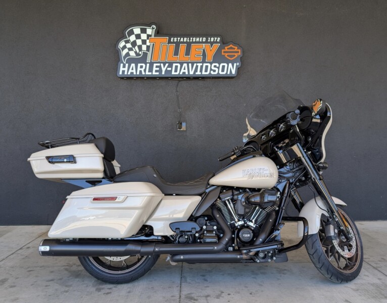 FLHXST 2023 Street Glide® ST