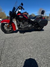 2022 Harley-Davidson® Heritage Classic 114 Reef Blue/Vivid Black (Black Finish w/Cast Wheels) thumb 3