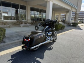 FLHX 2020 Street Glide® thumb 3