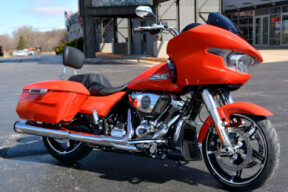 2026 Harley-Davidson® Road Glide® Blood Orange Chrome Trim thumb 0