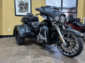 2025 Harley-Davidson® Tri Glide® Ultra Iron Horse Metallic thumb 3