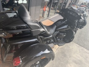 ［試乗車］2025 トライグライド ウルトラ　 Vivid Black - Black Finish thumb 2
