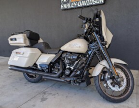 FLHXST 2023 Street Glide® ST thumb 3