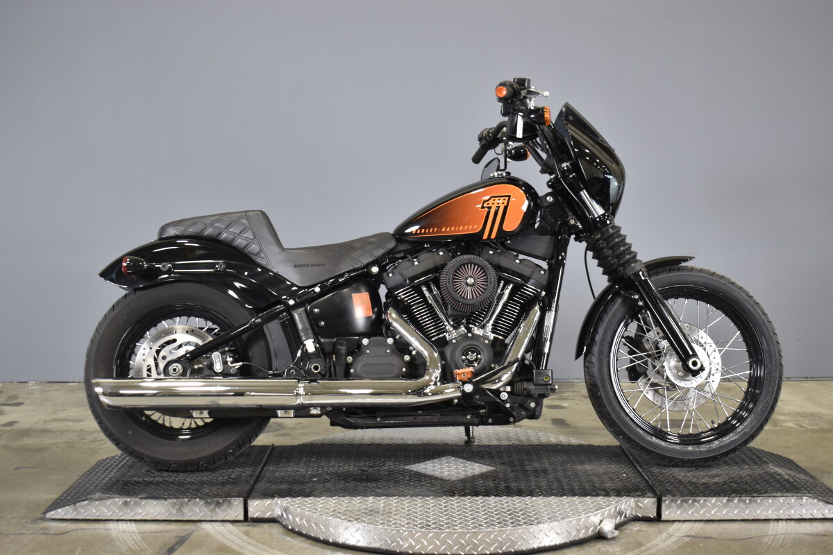 2021 Harley-Davidson® Softail Standard® Vivid Black | MotorCity