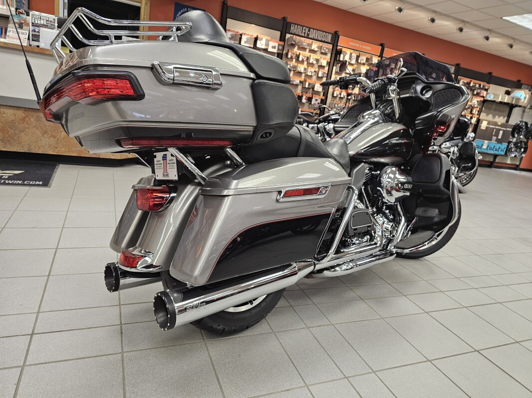 FLTRU 2016 Road Glide® Ultra, photo 8