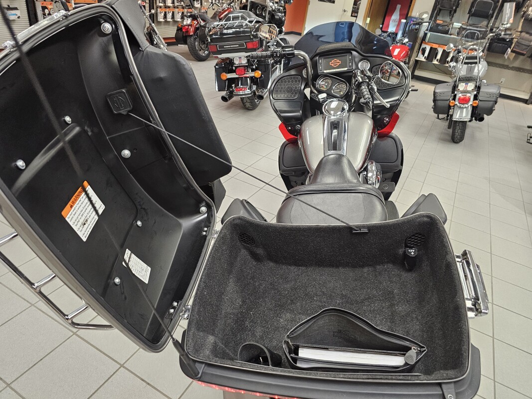 FLTRU 2016 Road Glide® Ultra, photo 15