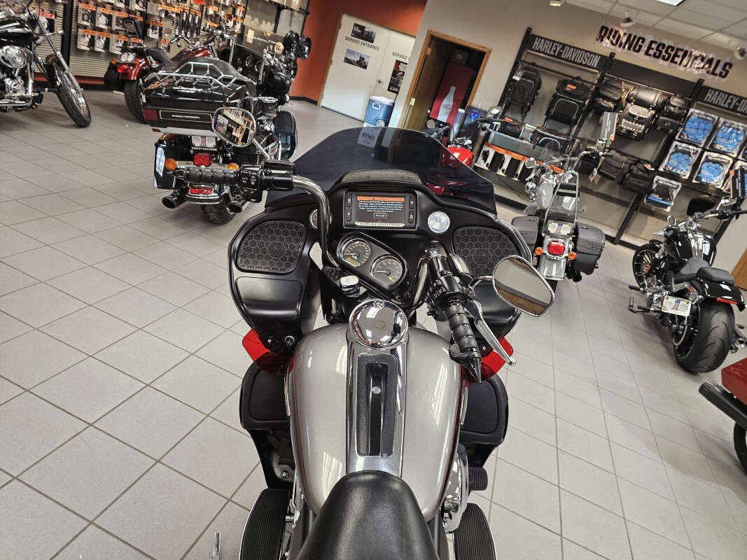 FLTRU 2016 Road Glide® Ultra, photo 18