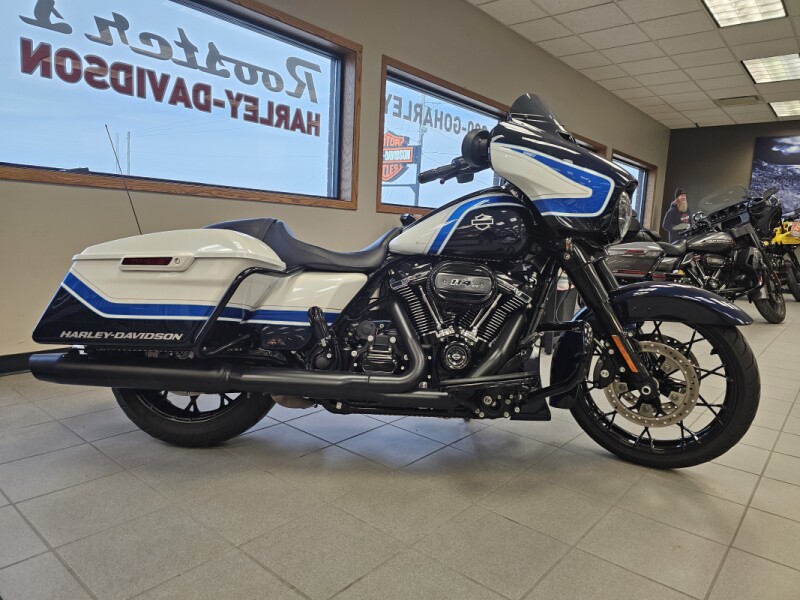 FLHXS 2021 Street Glide® Special