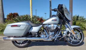 Harley-Davidson® Street Glide® 2025 thumb 3