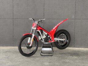 2025 GASGAS TXT 300 RACIN G thumb 2