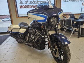 FLHXS 2021 Street Glide® Special thumb 3