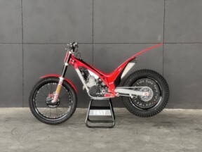 2025 GASGAS TXT 300 RACIN G thumb 1