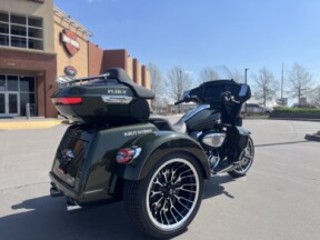 2026 Harley-Davidson® FLHLT Street Glide 3 Limited OLIV STL MTL/BLK  thumb 2