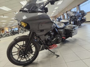 FLTRXSE 2018 CVO™ Road Glide® thumb 1