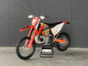 2022 KTM 300 XC-W TPI ORANGE thumb 2