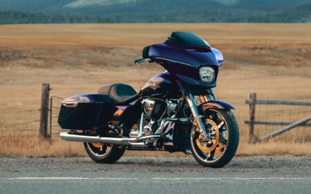 Touring tech that enhances every mile around Rochelle Park, NJ, on the 2025 Harley-Davidson® Street Glide®