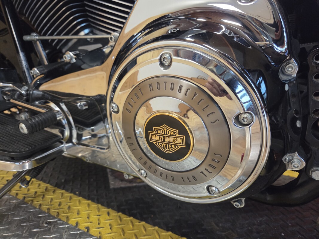 FLHTK 2013 Electra Glide® Ultra Limited, photo 6